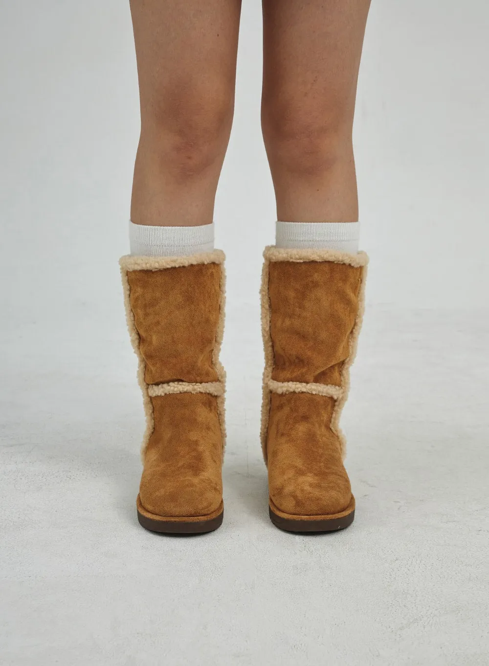 Suede Shearing Boots CN25